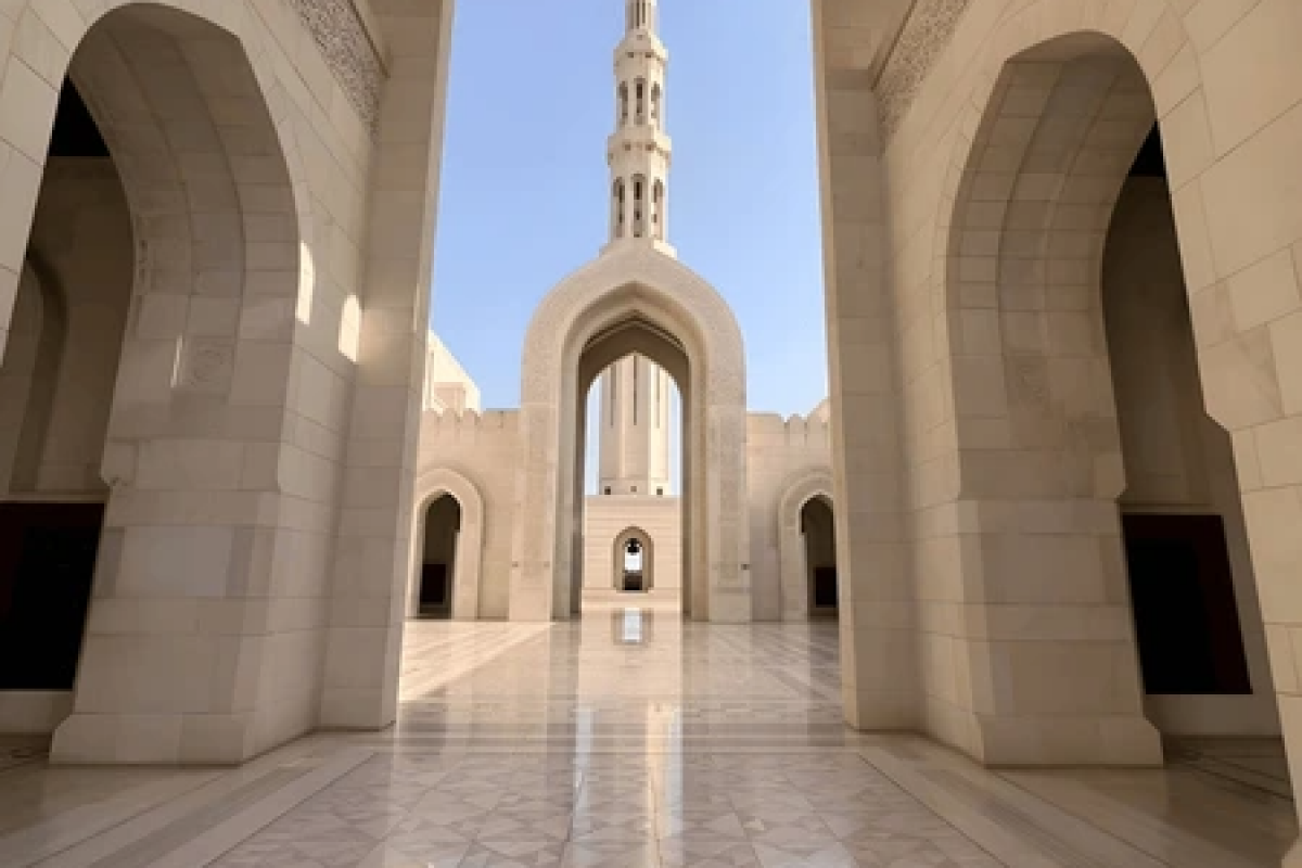 Classic Oman: Mountains, Wadis & Desert - 6 Nights