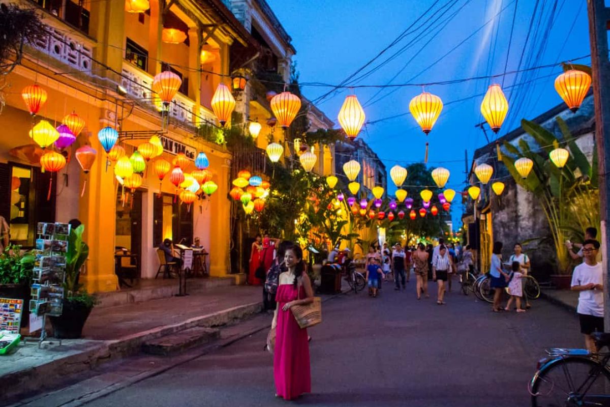 Vietnam Uncovered: Culture, Temples & the Golden Bridge - 10 Nights